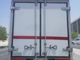 MITSUBISHI CHILLER TRUCK 